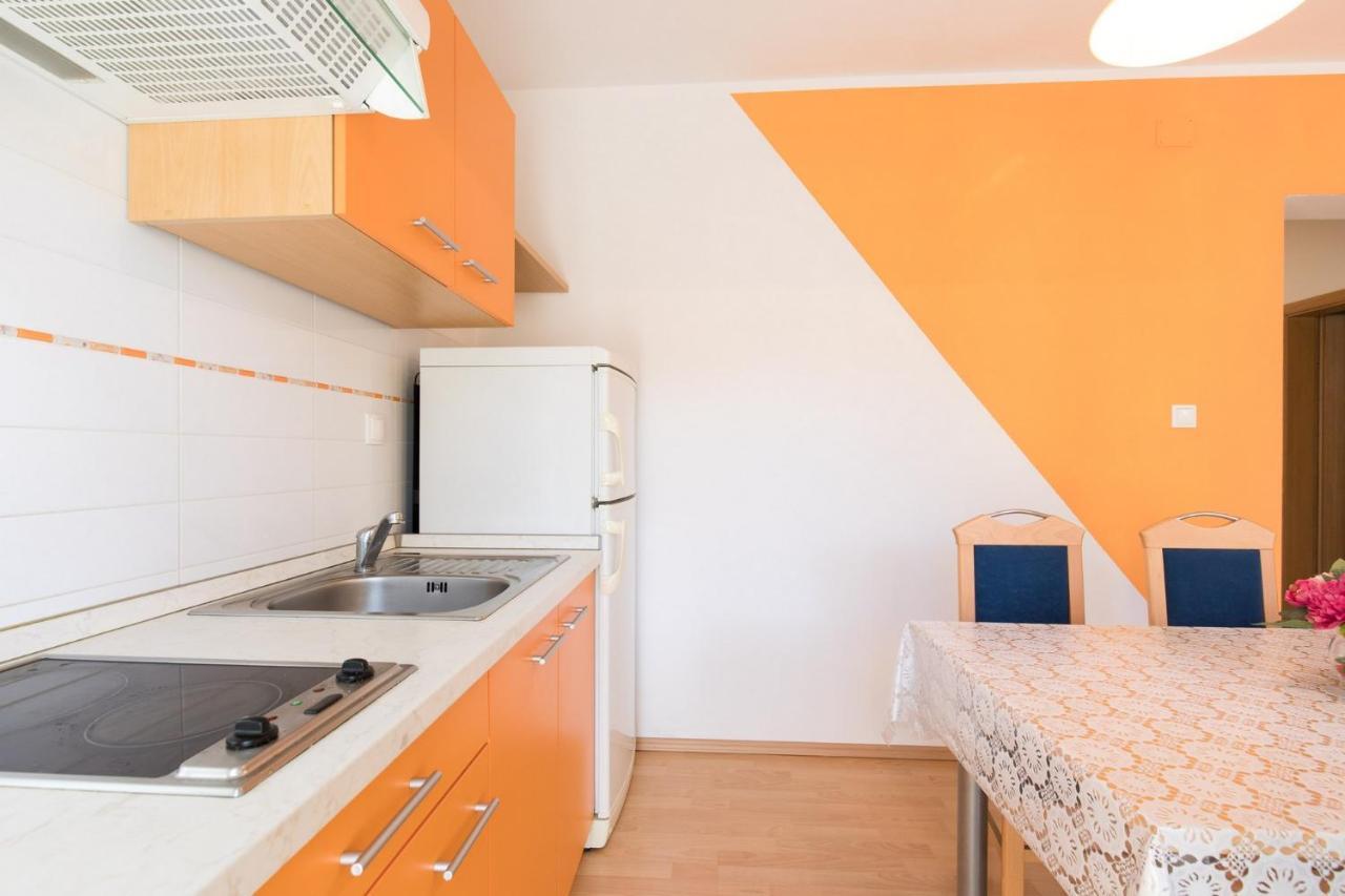 Apartments Mirjana * Central Location And Close To Beach Punat Zewnętrze zdjęcie
